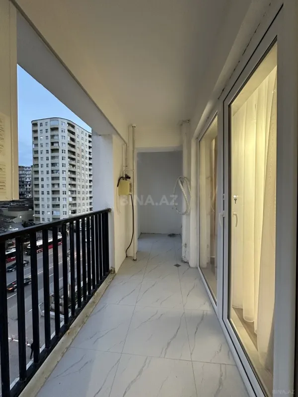 Satılır 3 otaqlı mənzil 127 m²