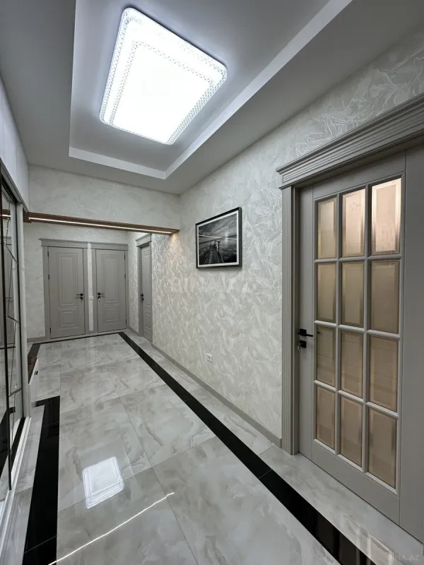 Satılır 3 otaqlı mənzil 127 m²