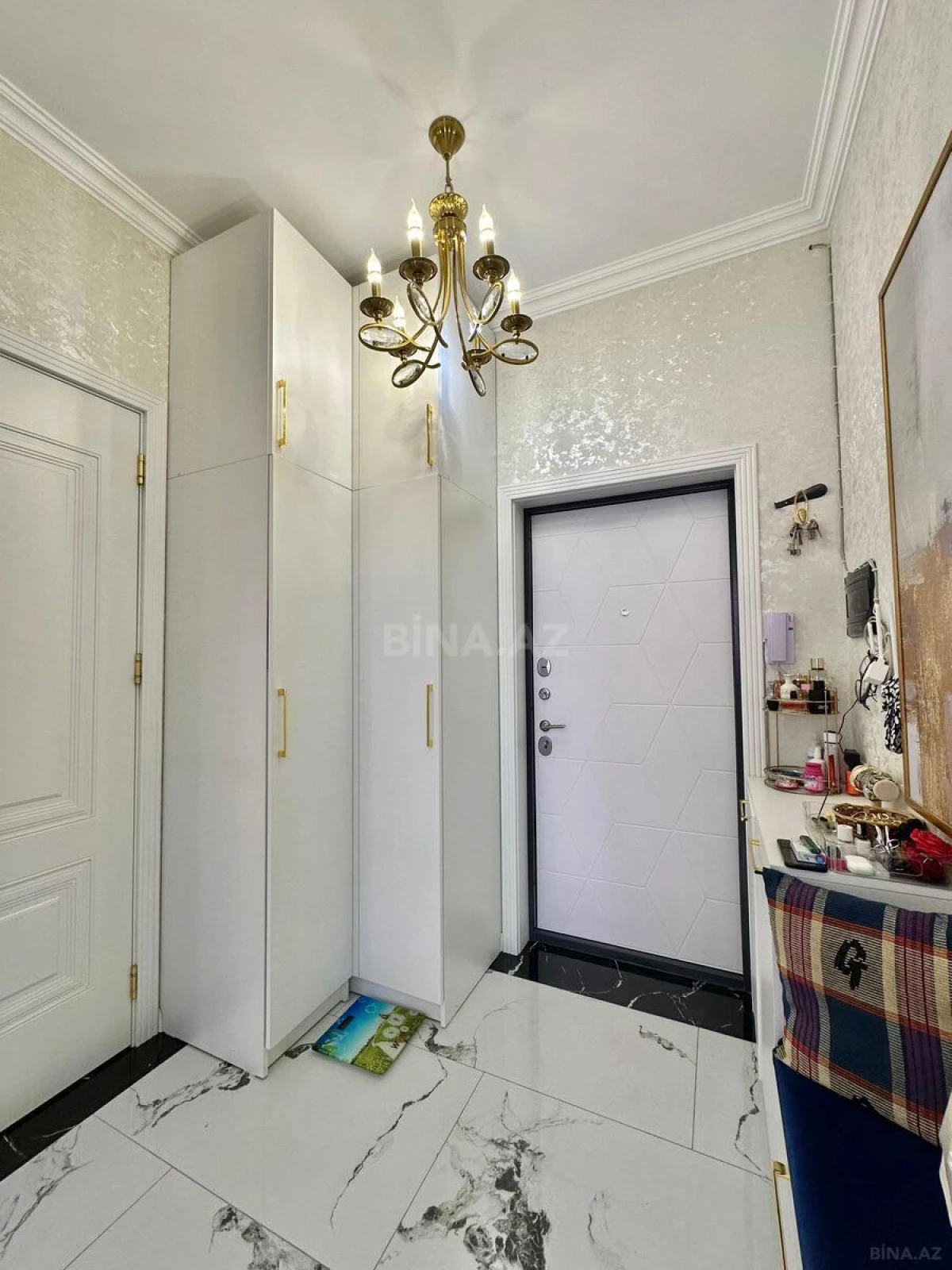 Satılır 2 otaqlı mənzil 52 m²