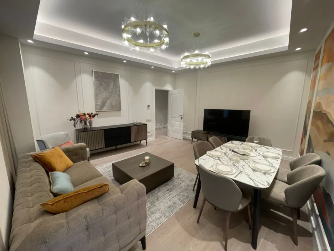 Kirayə verilir 3 otaqlı mənzil 132 m²