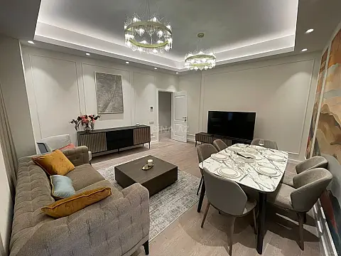 Kirayə verilir 3 otaqlı mənzil 132 m²