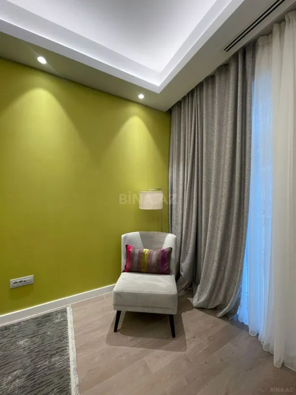 Kirayə verilir 3 otaqlı mənzil 132 m²