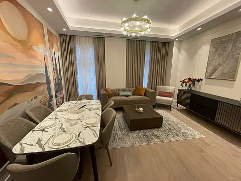 Kirayə verilir 3 otaqlı mənzil 132 m²
