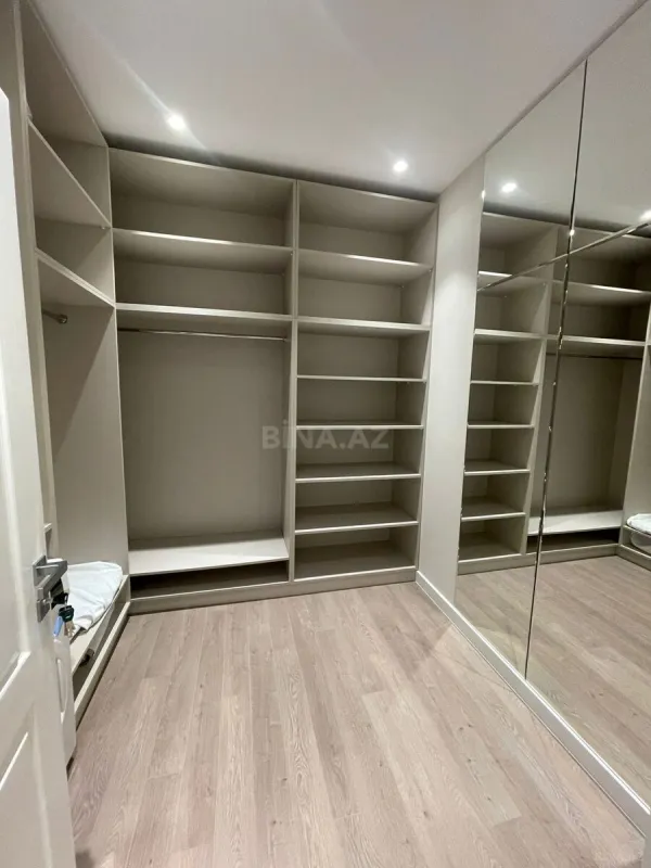 Kirayə verilir 3 otaqlı mənzil 132 m²