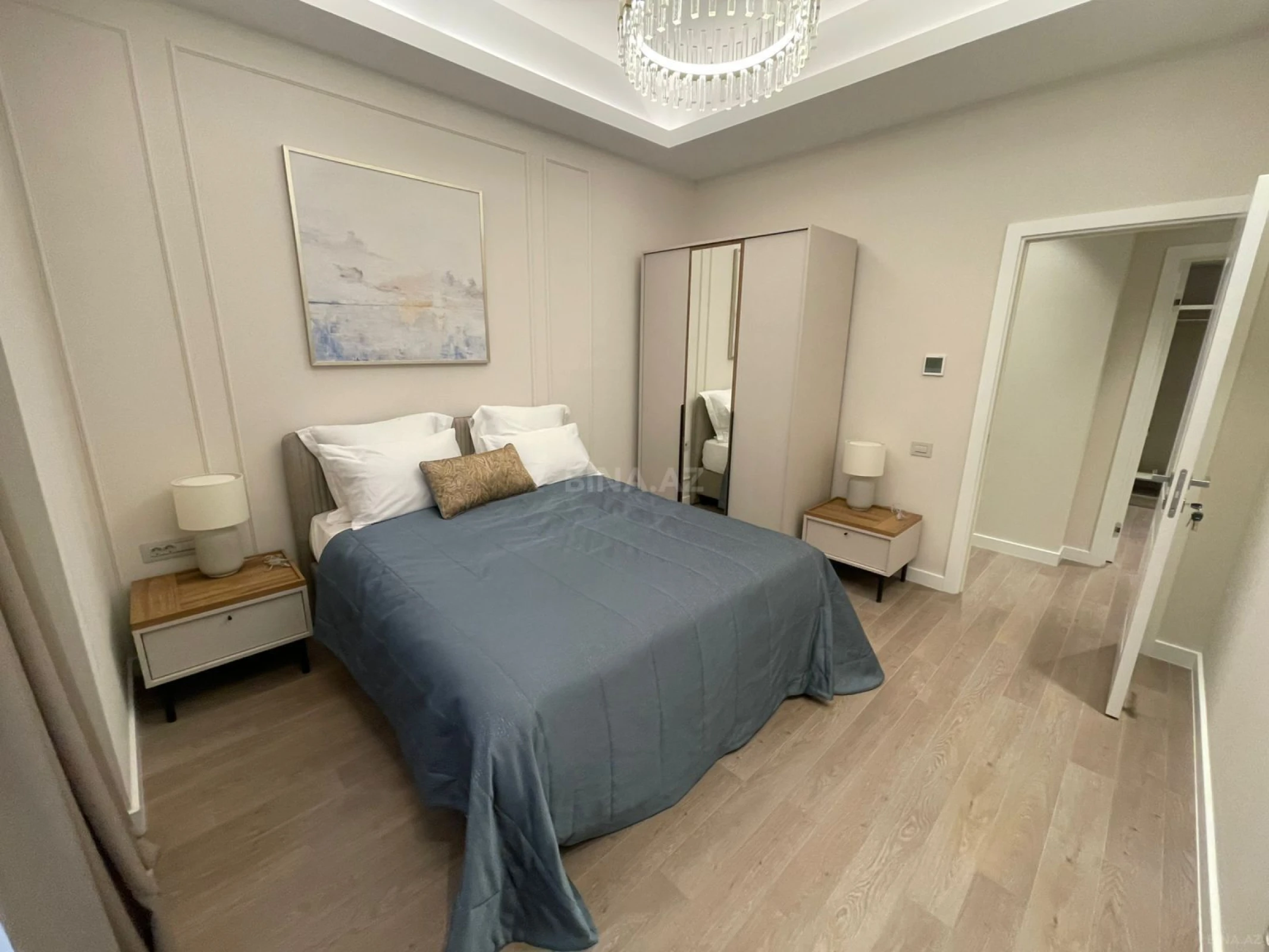 Kirayə verilir 3 otaqlı mənzil 132 m²