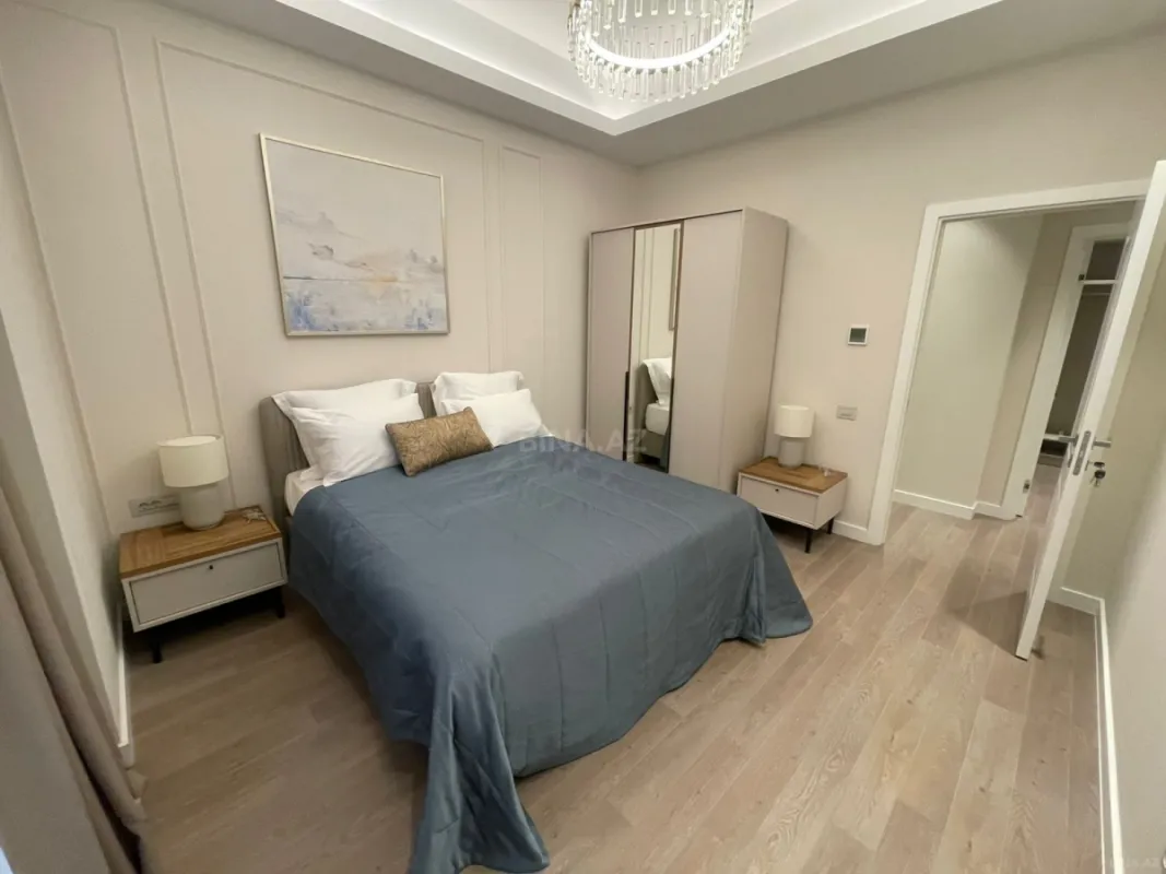 Kirayə verilir 3 otaqlı mənzil 132 m²