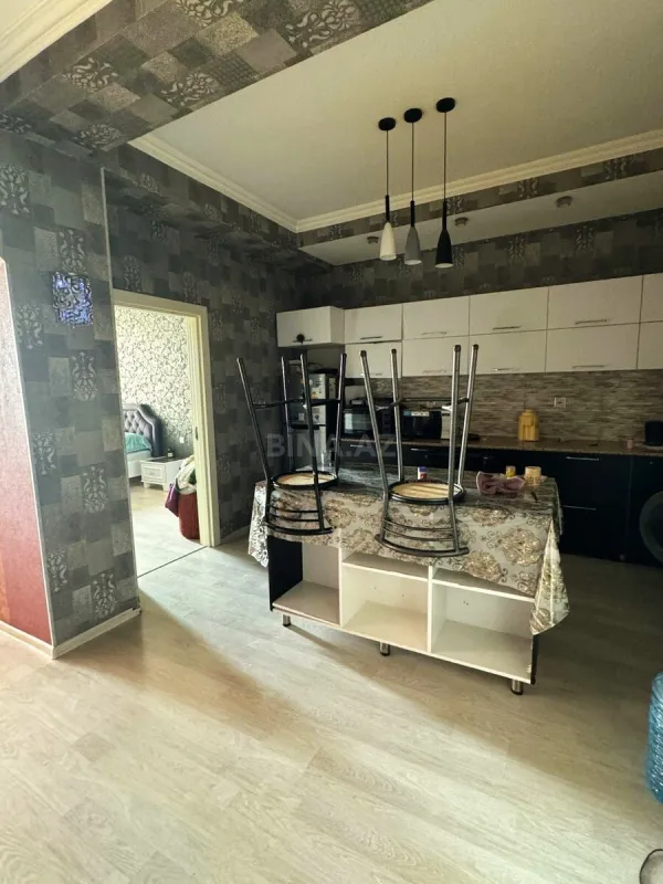 Satılır 2 otaqlı mənzil 70 m²