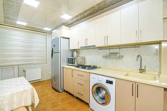 Kirayə verilir 3 otaqlı mənzil 89 m²