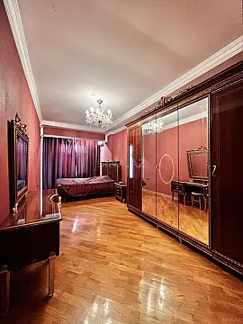 Satılır 3 otaqlı mənzil 165 m²