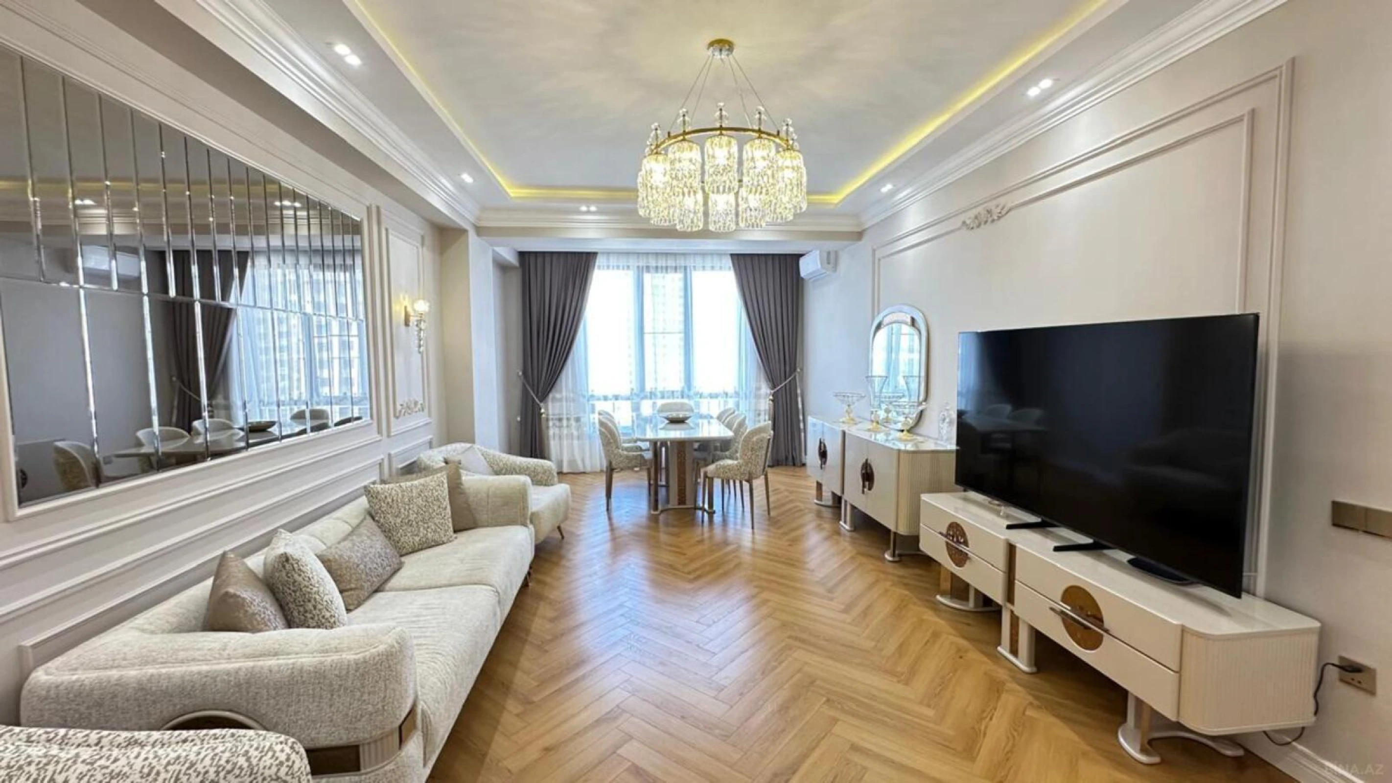 Satılır 3 otaqlı mənzil 129 m²