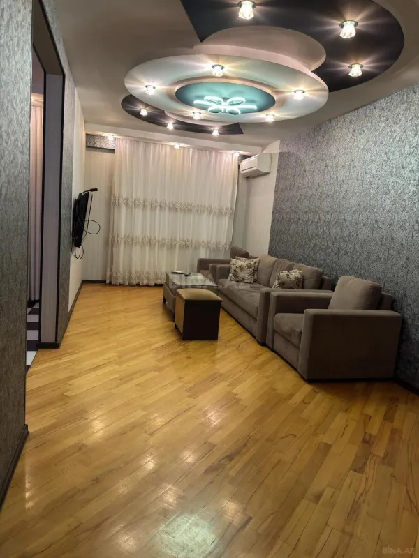 Kirayə verilir 3 otaqlı mənzil 155 m²