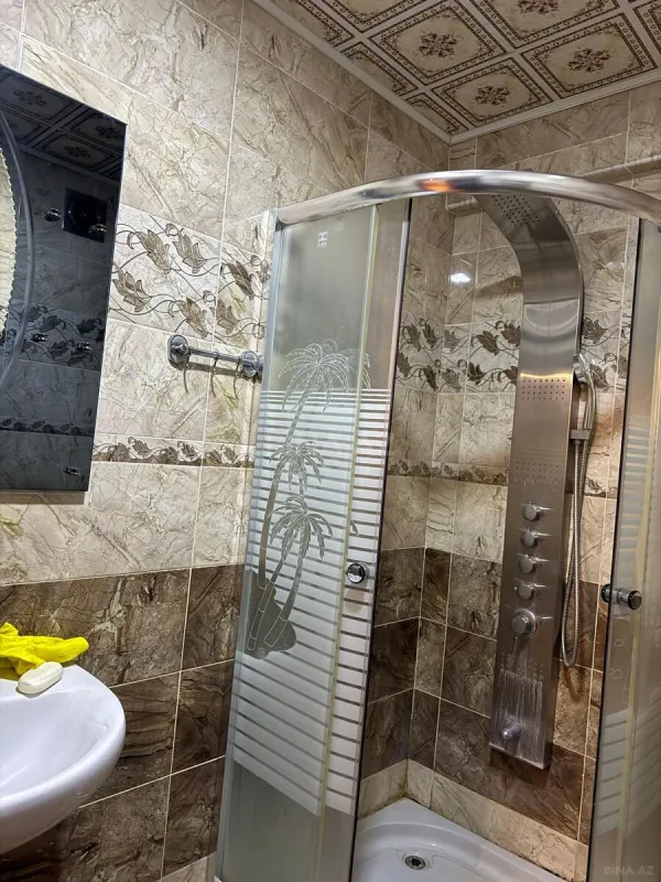 Kirayə verilir 3 otaqlı mənzil 155 m²