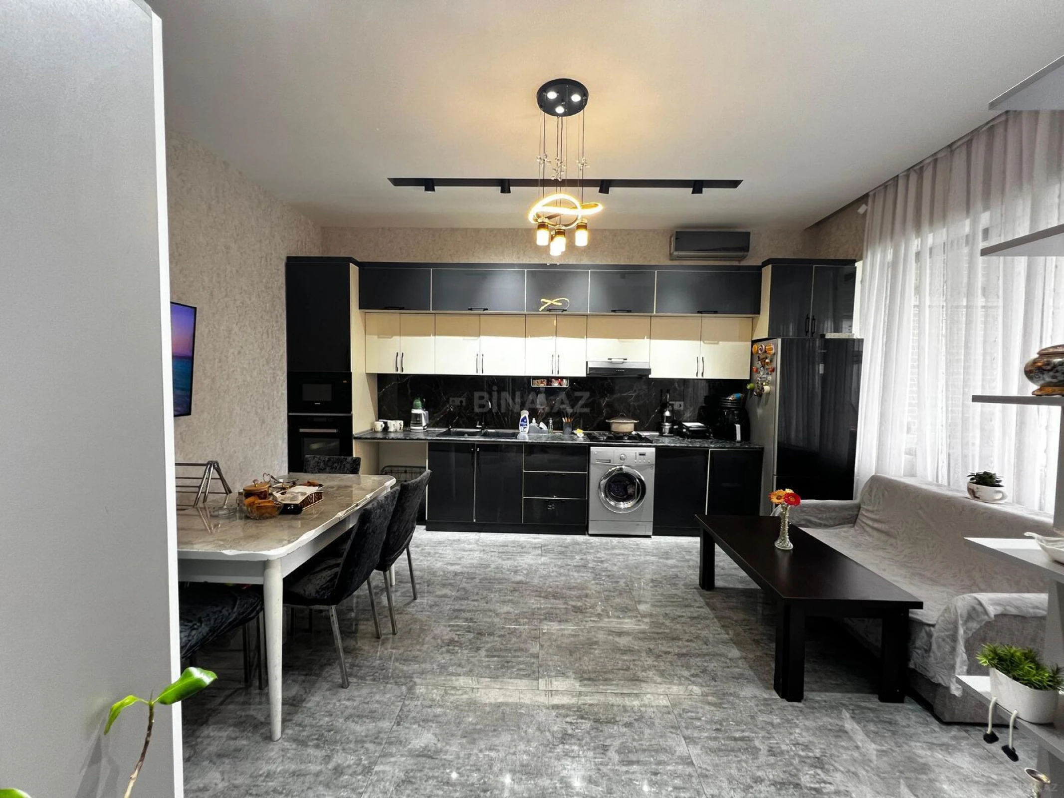 Satılır 4 otaqlı həyət evi 180 m²
