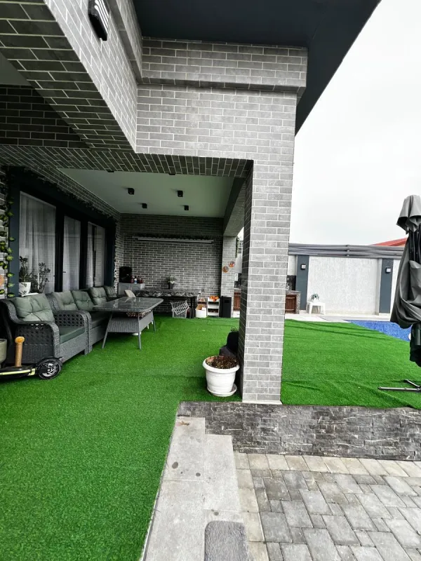 Satılır 4 otaqlı həyət evi 180 m²