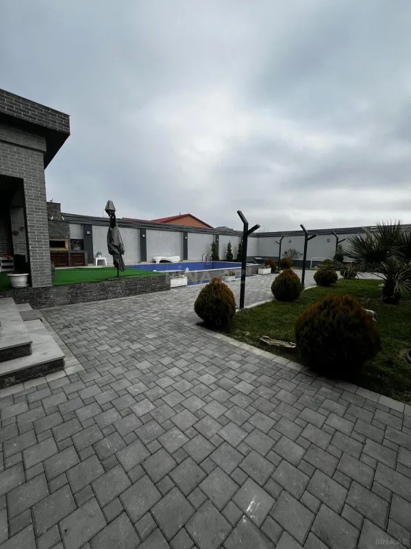 Satılır 4 otaqlı həyət evi 180 m²