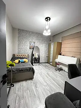 Satılır 4 otaqlı həyət evi 180 m²