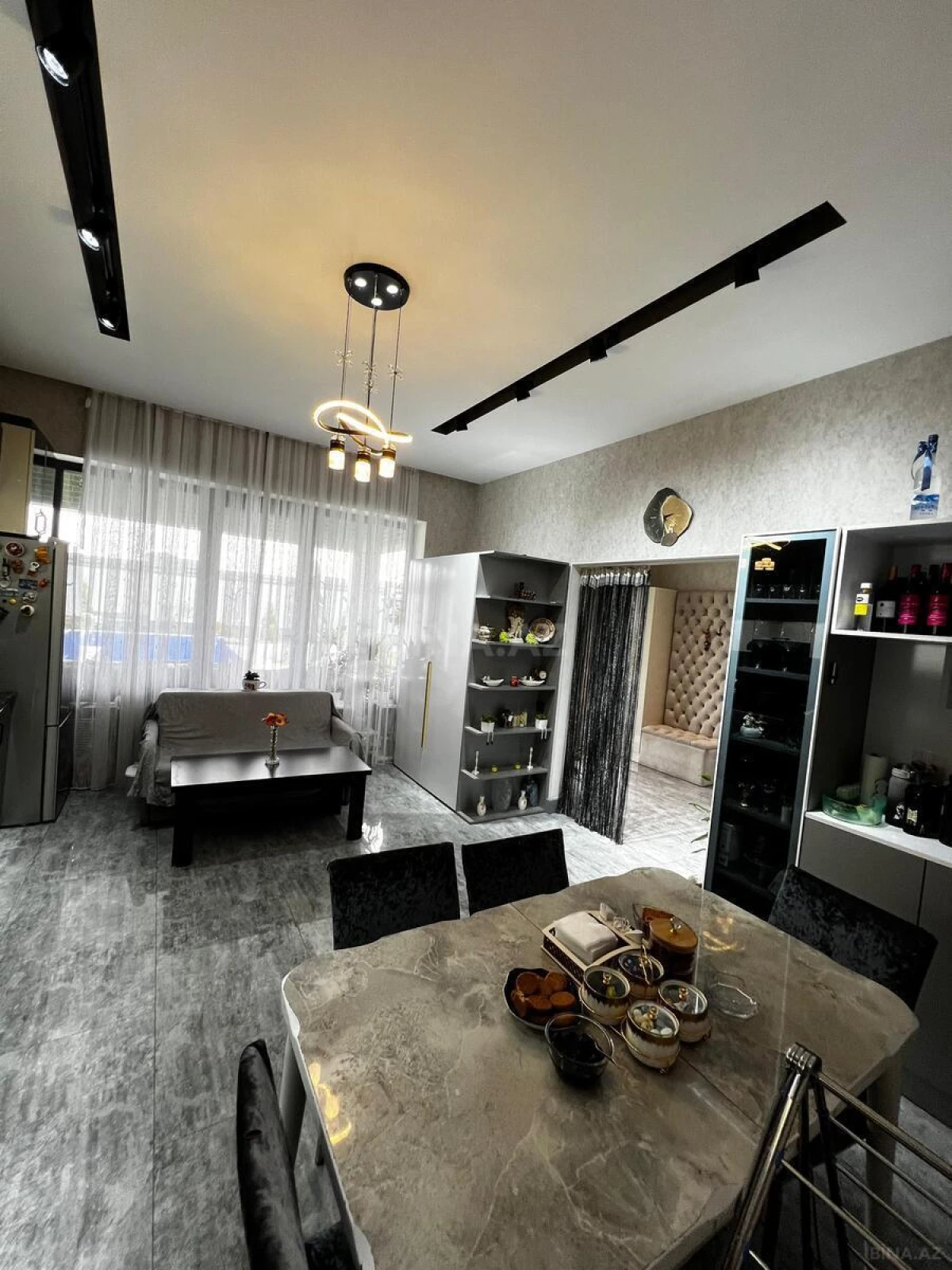 Satılır 4 otaqlı həyət evi 180 m²