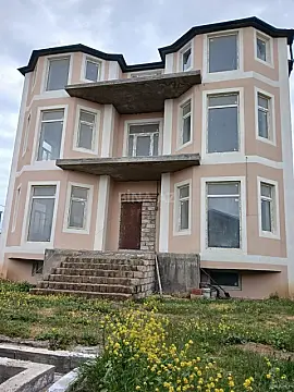 Satılır 8 otaqlı həyət evi 353 m² — Bakı, Mərdəkan 8 otaq 353.00 m²