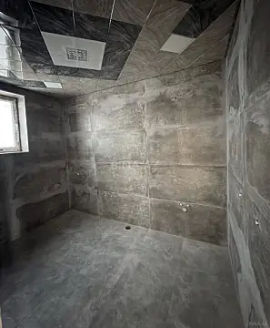 Satılır 8 otaqlı həyət evi 353 m²