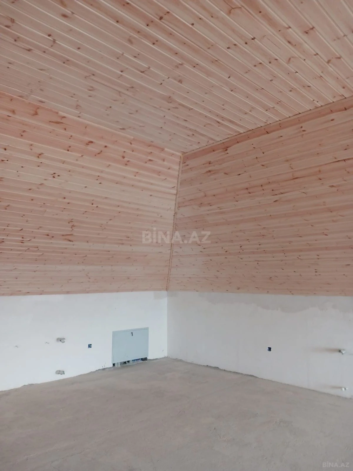 Satılır 8 otaqlı həyət evi 353 m²