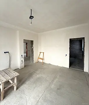 Satılır 8 otaqlı həyət evi 353 m²