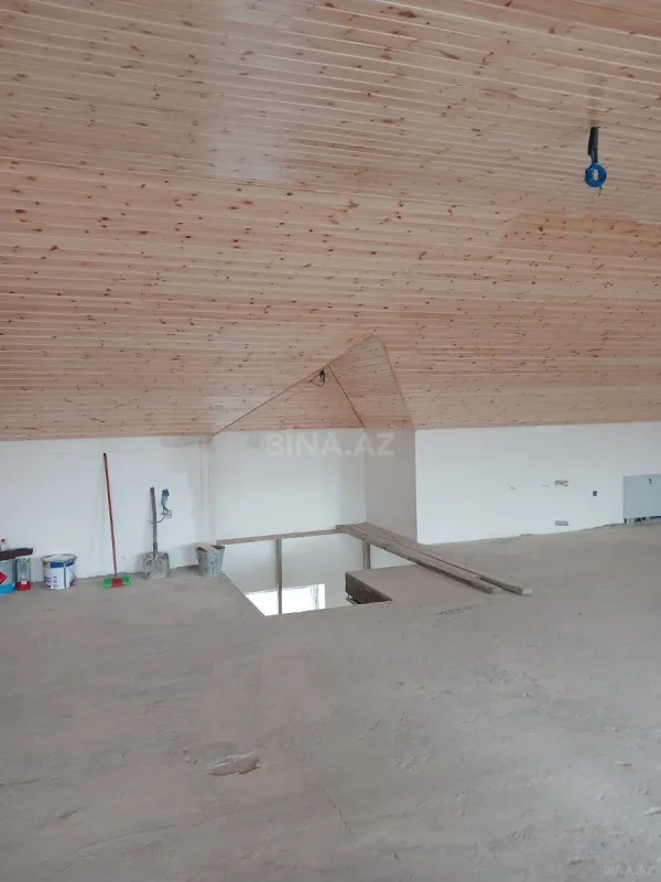 Satılır 8 otaqlı həyət evi 353 m²