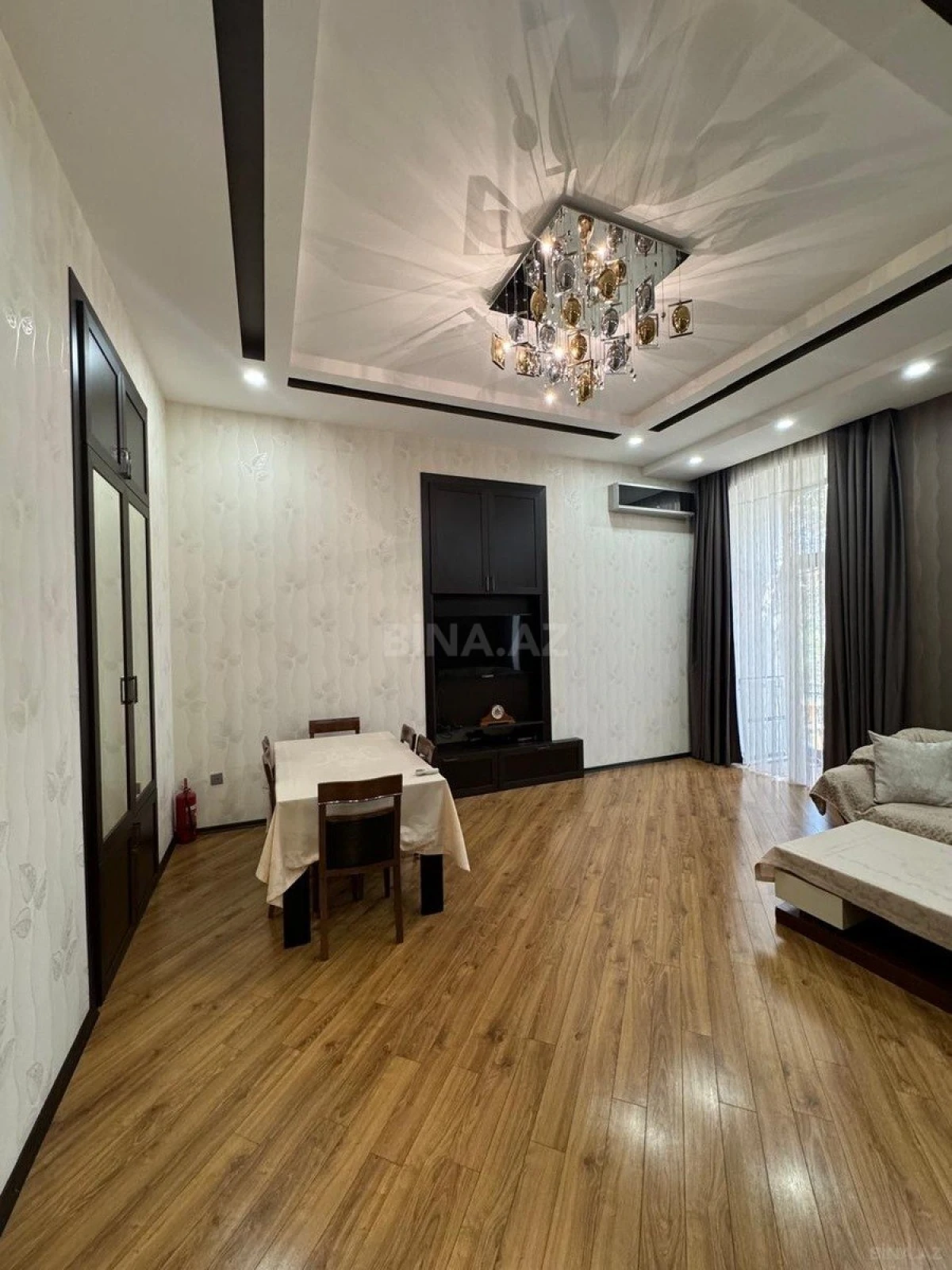 Kirayə verilir 3 otaqlı mənzil 100 m²