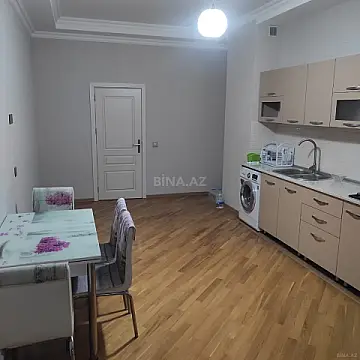 Kirayə verilir 3 otaqlı mənzil 160 m²