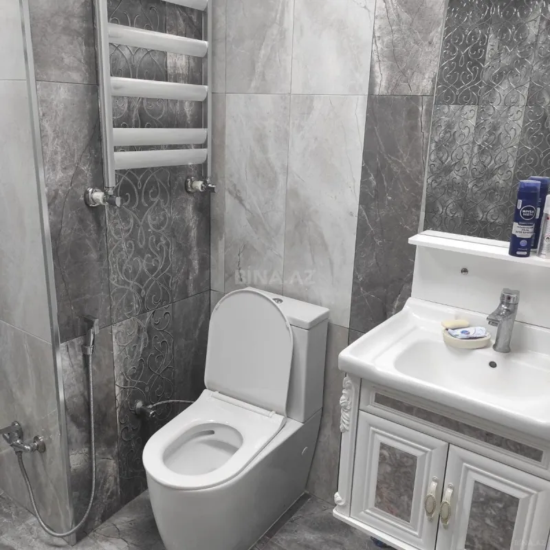 Kirayə verilir 3 otaqlı mənzil 160 m²