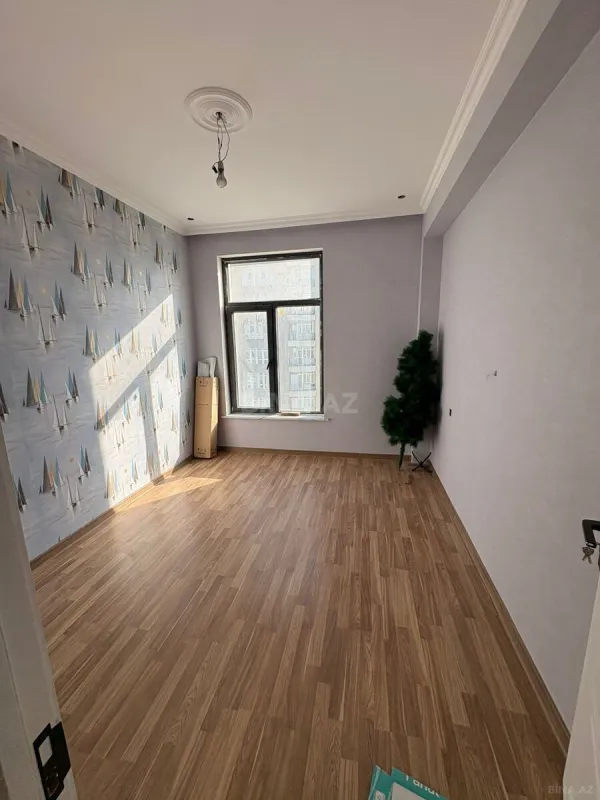 Satılır 3 otaqlı mənzil 92 m²