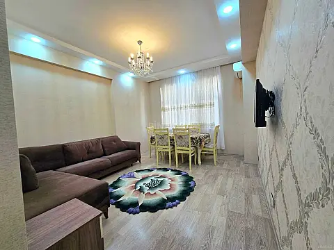 Satılır 2 otaqlı mənzil 70 m²