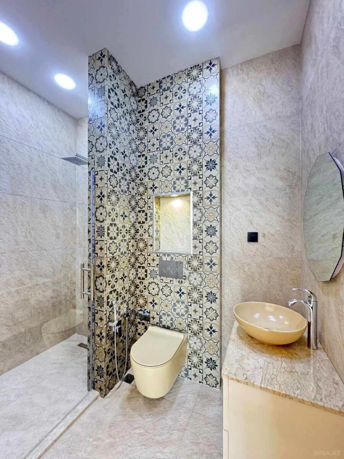 Satılır 6 otaqlı həyət evi 290 m²