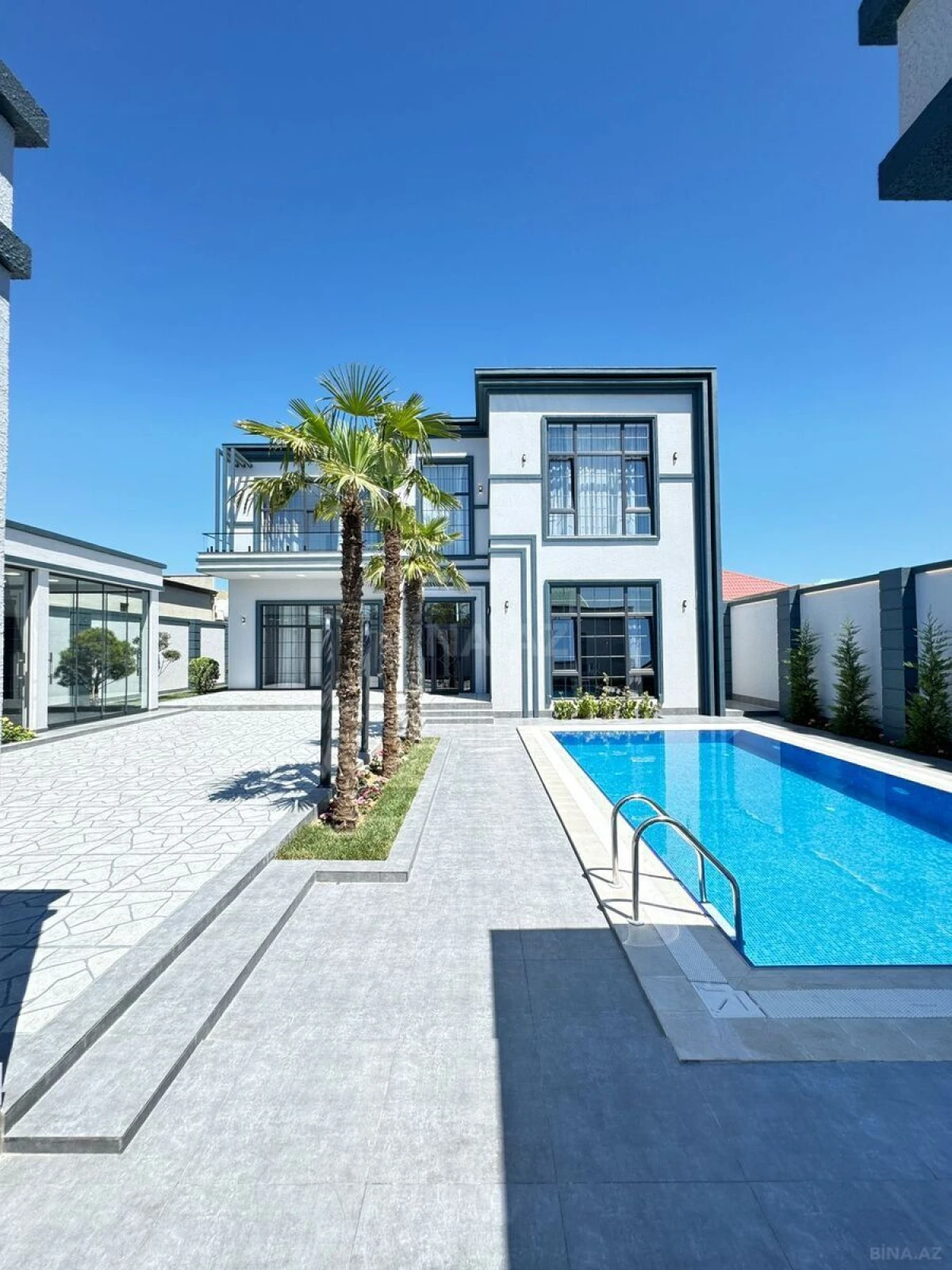 Satılır 6 otaqlı həyət evi 290 m²