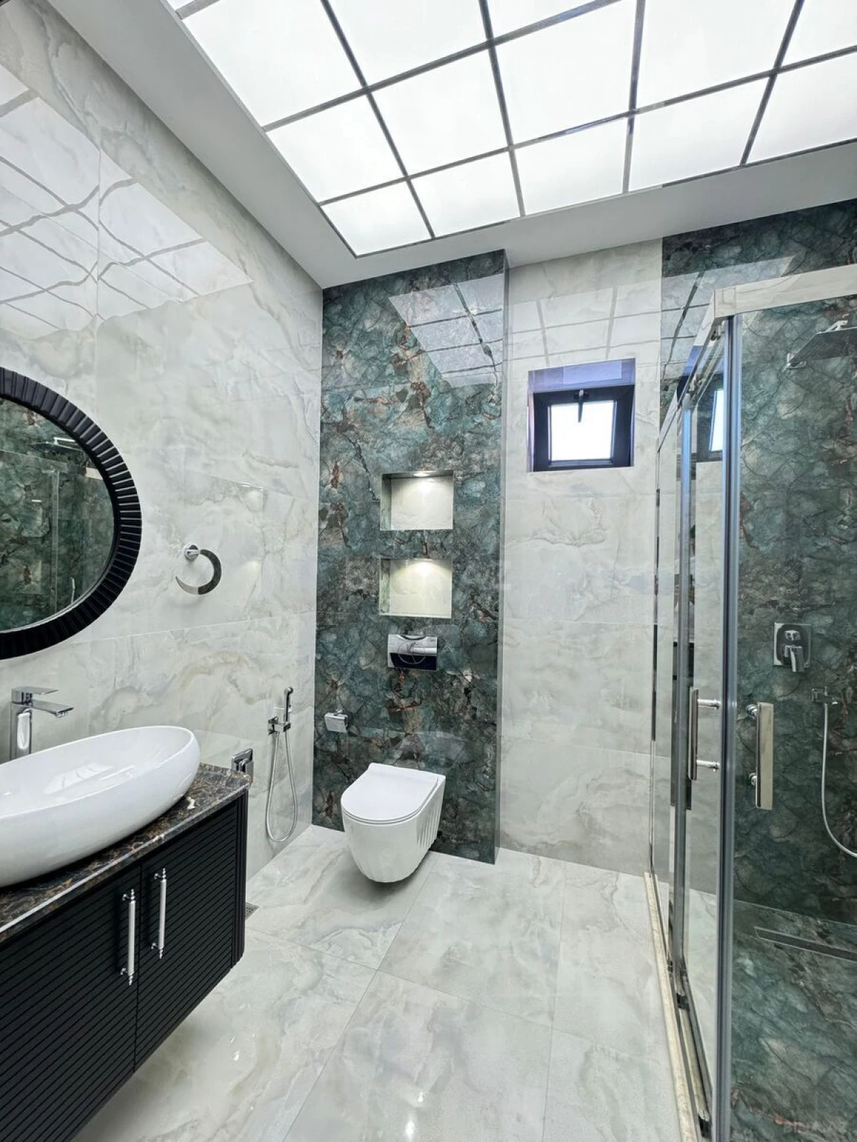 Satılır 6 otaqlı həyət evi 290 m²