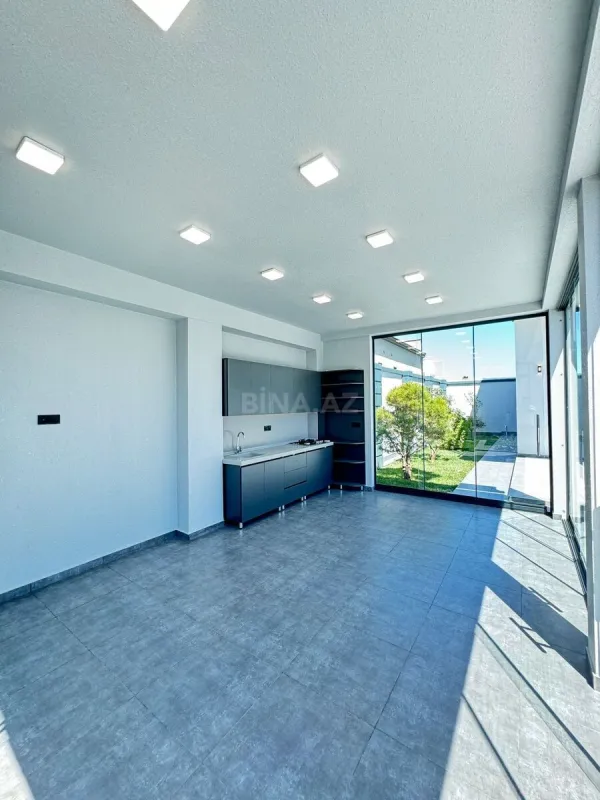 Satılır 6 otaqlı həyət evi 290 m²