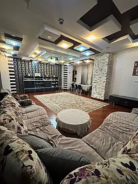 Satılır 4 otaqlı mənzil 172 m²