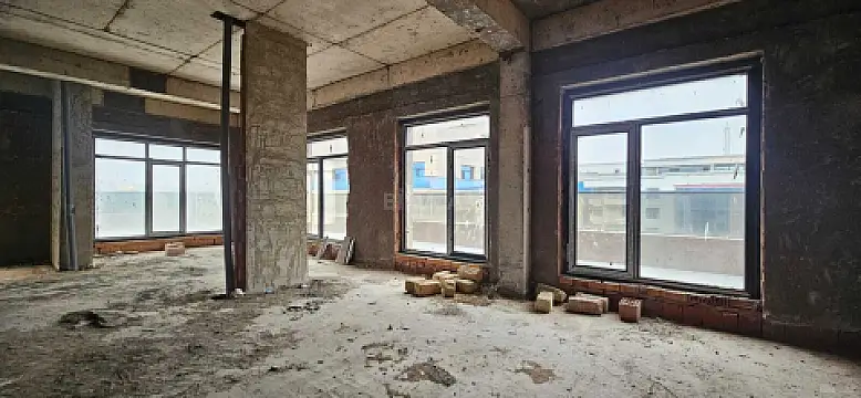 Satılır 5 otaqlı mənzil 420 m²