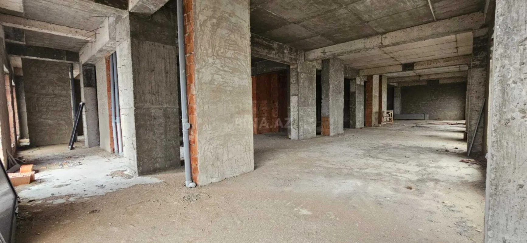 Satılır 5 otaqlı mənzil 420 m²