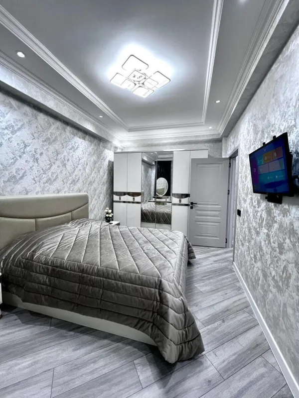 Satılır 2 otaqlı mənzil 75 m²