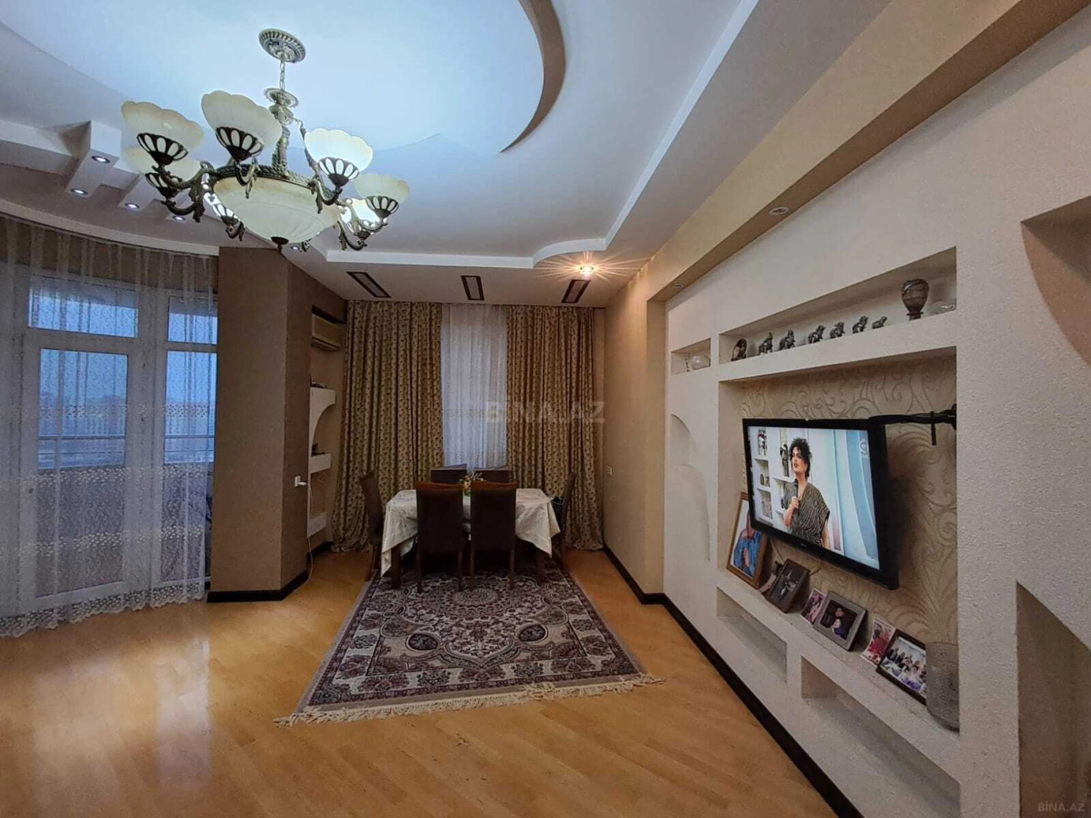 Satılır 2 otaqlı mənzil 100 m²