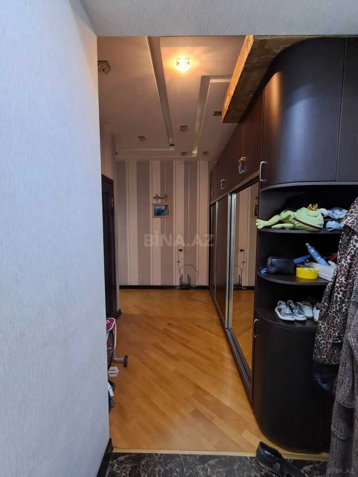 Satılır 2 otaqlı mənzil 100 m²
