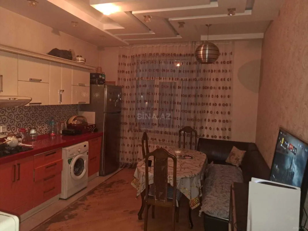 Satılır 2 otaqlı mənzil 100 m²