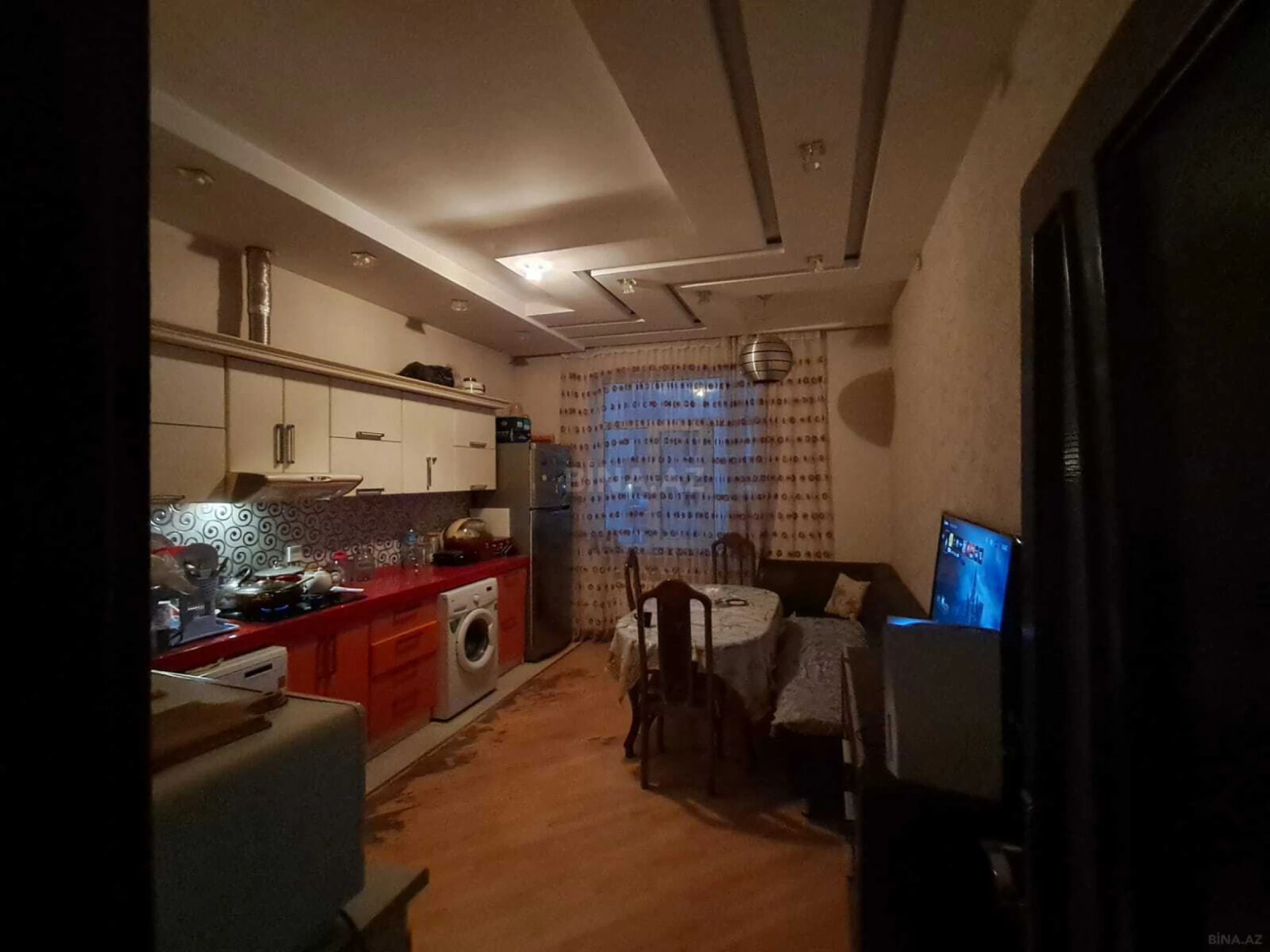 Satılır 2 otaqlı mənzil 100 m²