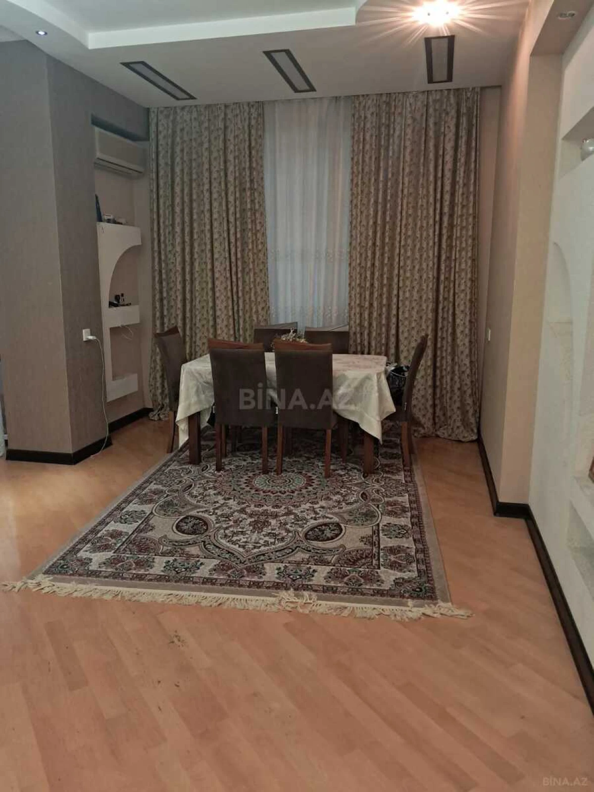 Satılır 2 otaqlı mənzil 100 m²