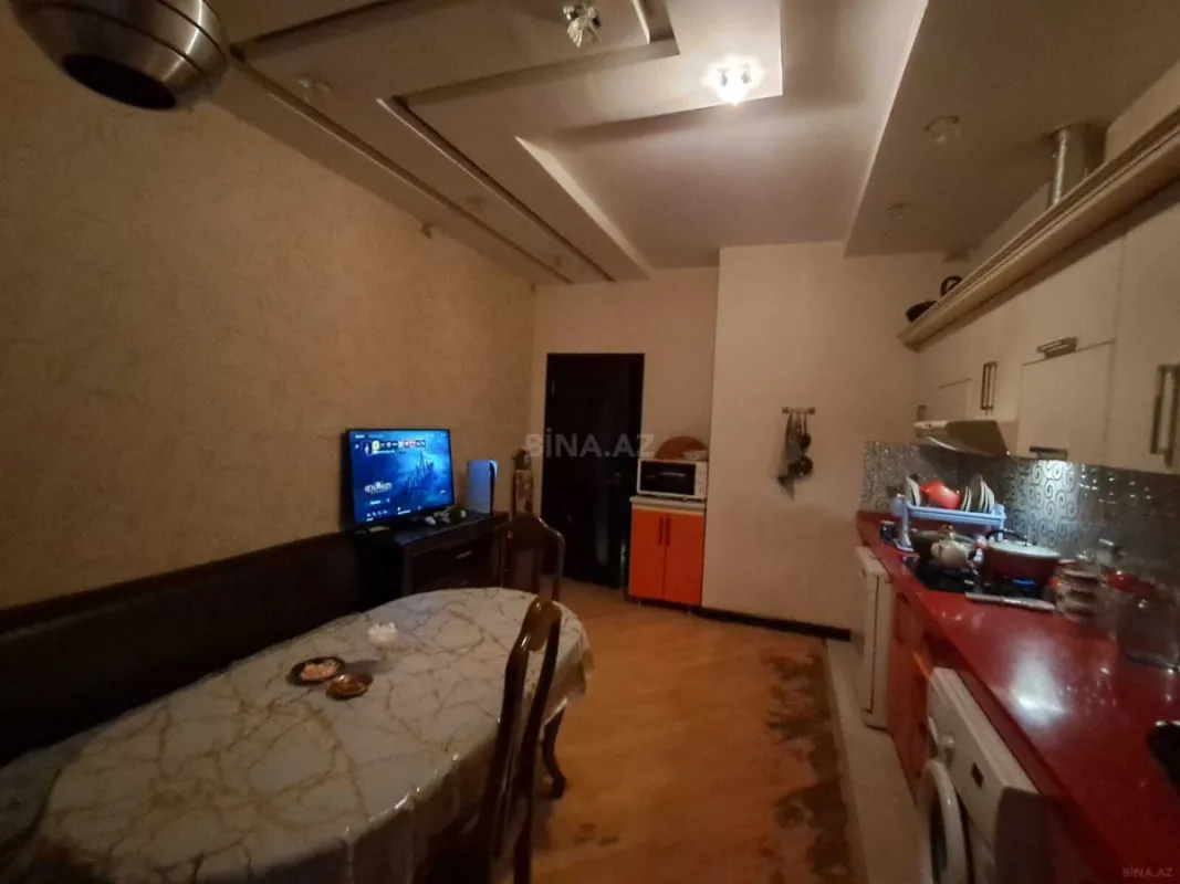 Satılır 2 otaqlı mənzil 100 m²