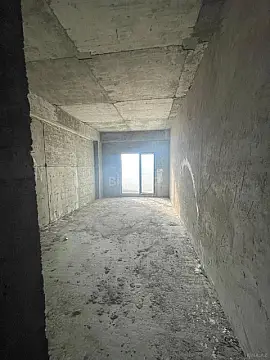 Satılır 4 otaqlı mənzil 185 m²