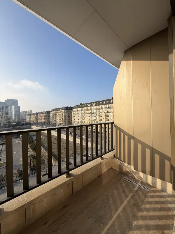 Kirayə verilir 3 otaqlı mənzil 140 m²