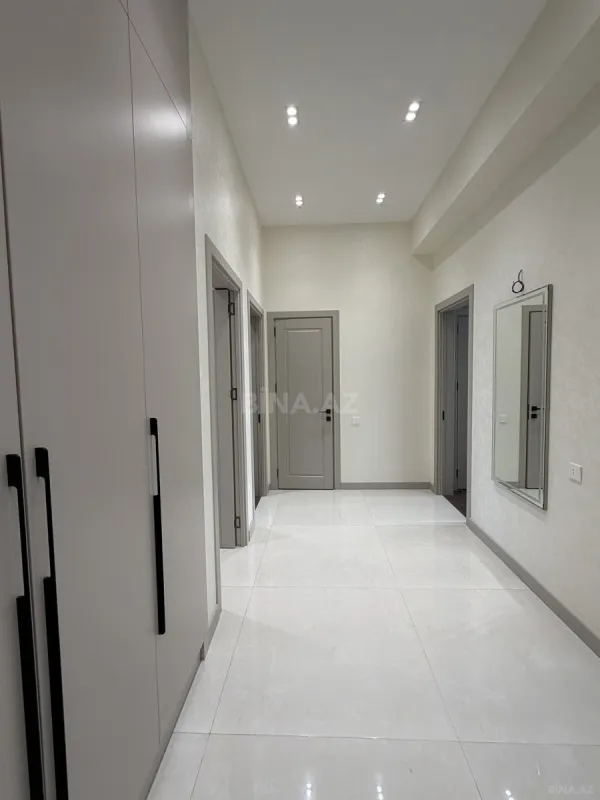 Kirayə verilir 3 otaqlı mənzil 140 m²