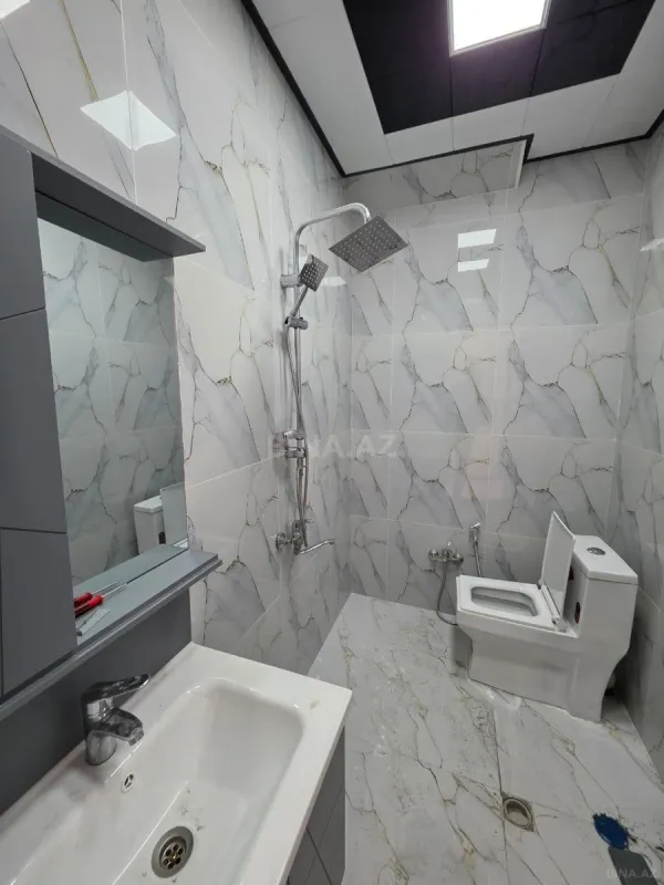Satılır 5 otaqlı həyət evi 205 m²