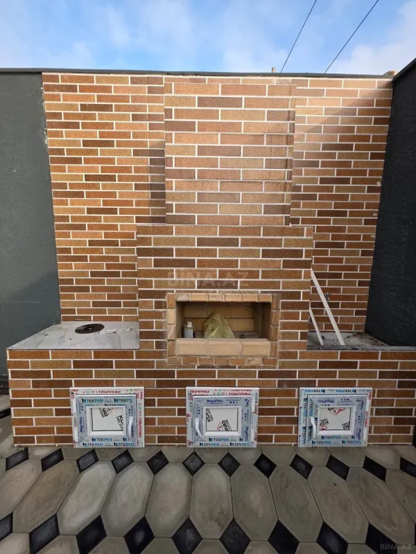 Satılır 5 otaqlı həyət evi 205 m²